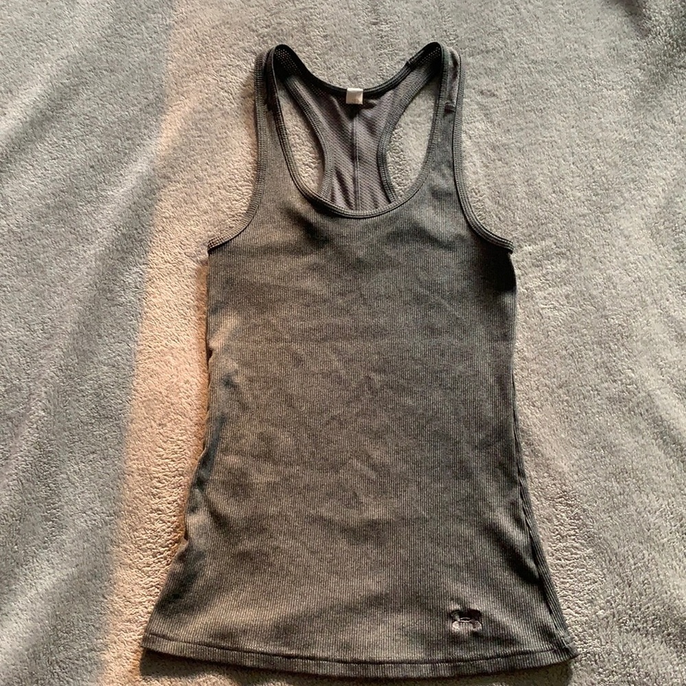gray under armour top!